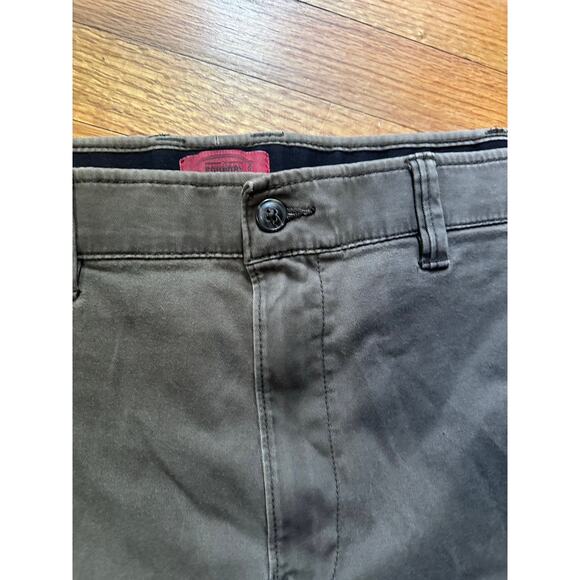 Foundry Dark Green Shorts - Picture 3 of 8